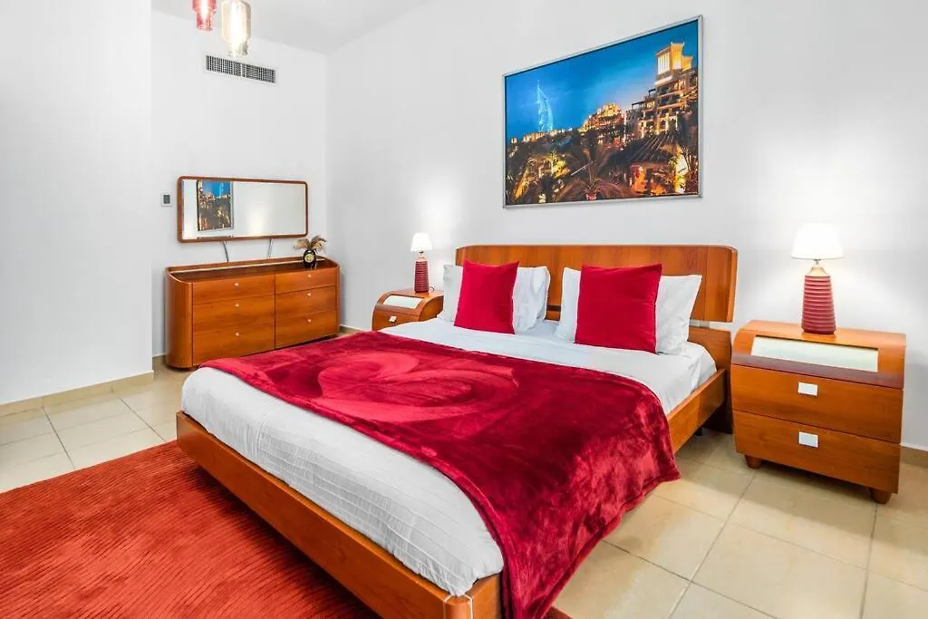Spacious 4-Bed In Jbr Rimal With Access To Beach! Dubai