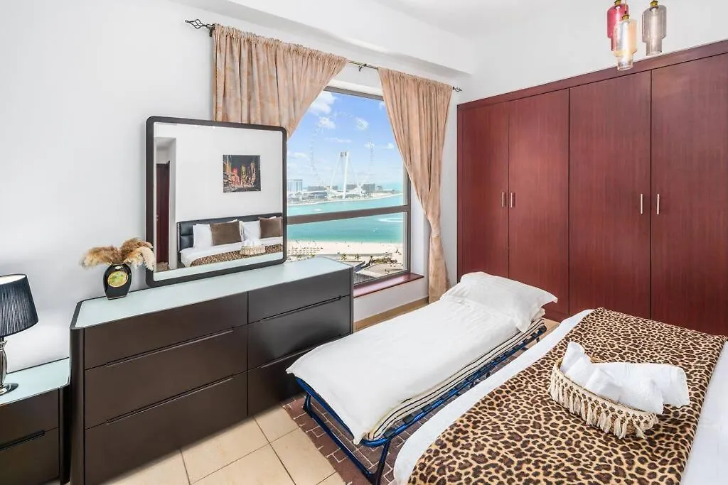 Spacious 4-Bed In Jbr Rimal With Access To Beach! Dubai Apartment
