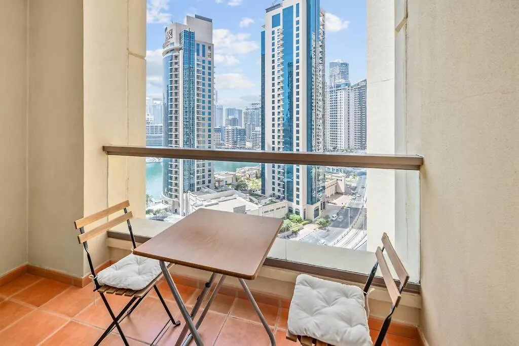 Spacious 4-Bed In Jbr Rimal With Access To Beach! Dubai Apartment