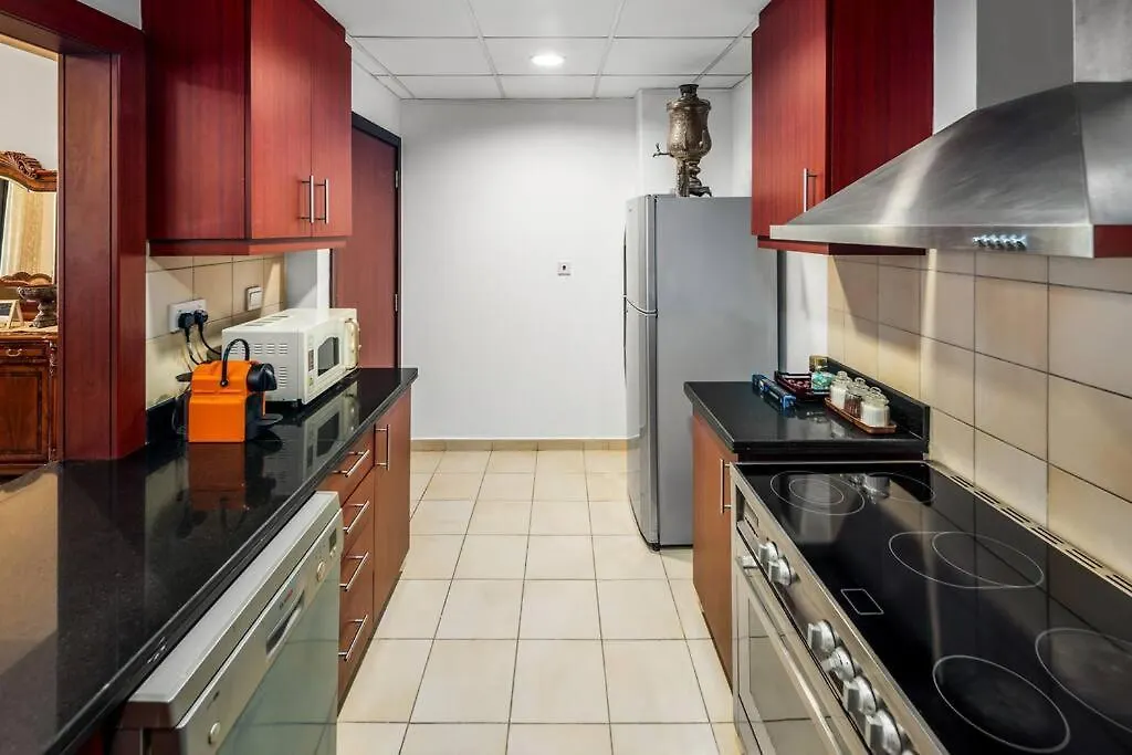Apartment Spacious 4-Bed In Jbr Rimal With Access To Beach! Dubai