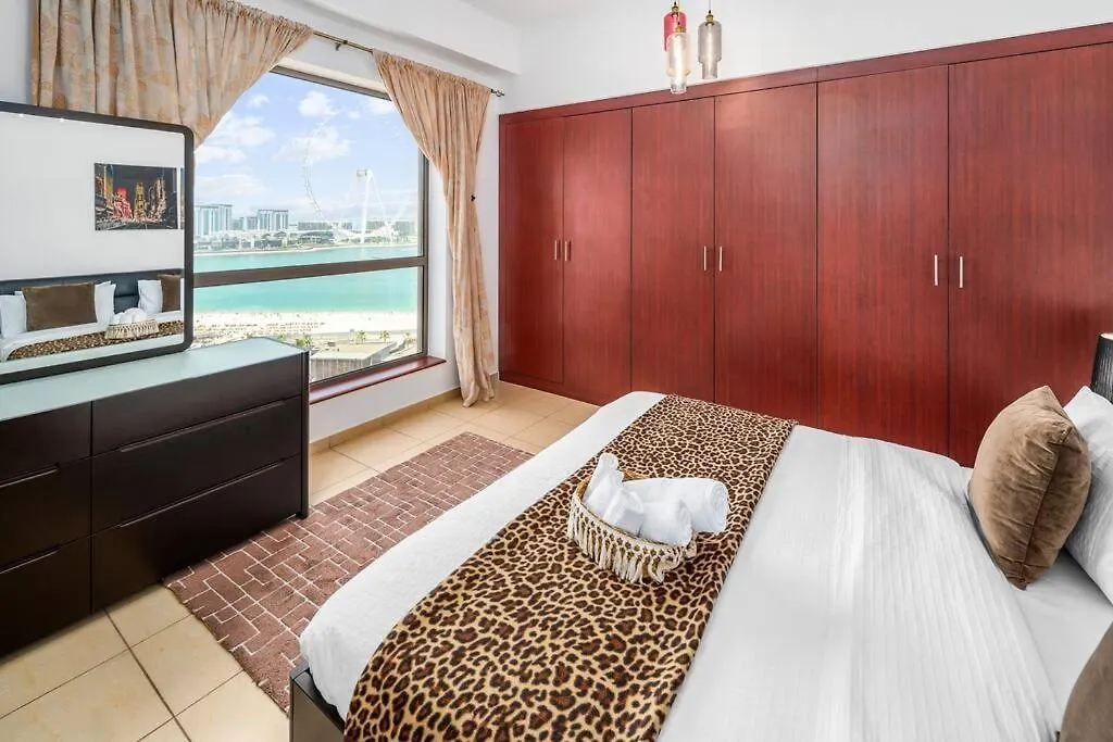 Spacious 4-Bed In Jbr Rimal With Access To Beach! Dubai